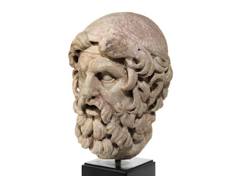 Marmorkopf im Stil der spätrömischen Kunst des 2. Jahrhunderts n. Chr.